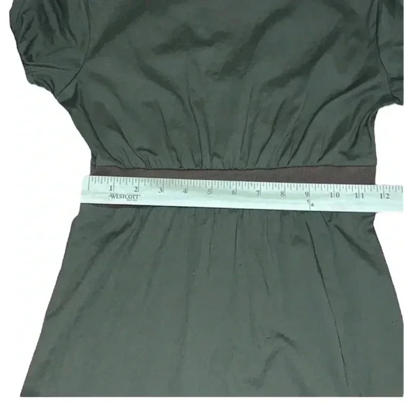 Green mini dress “Annie” style, capped sleeves , v neck sz small, - Picture 6 of 8